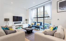 Urban Chic - Chiltern & Baker